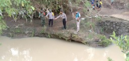 Bermain di Sungai, 2 Bocah Bersaudara Tewas Tenggelam