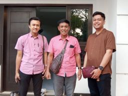 Ngaku Bercanda, Kades Kedungsumur Tidak Menyangka Akhirnya Diperiksa Bawaslu Sidoarjo Bersama Pengurus FKKD