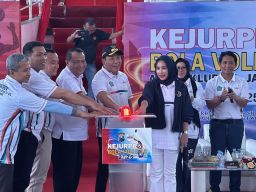 Diikuti 71 Tim se Jatim, Plt Bupati Sidoarjo Buka Kejuaraan Provinsi Bola Voli Indoor U -15 di GOR Indoor