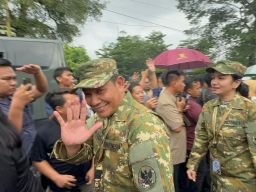 Siap Ikuti Retreat Kepemimpinan 8 Hari, Bupati Sidoarjo Tiba di Akmil Magelang Jawa Tengah