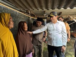 Sidak Tiga RTLH, Bupati Sidoarjo Siap Beda Rumah Bagi Warga Miskin di Kecamatan di Kota Delta