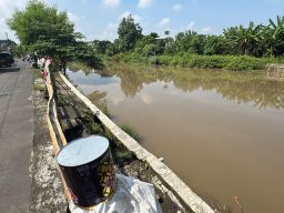 Perbaikan Tanggul Sungai Longsor di Balongbendo Dapat Atensi Bupati Sidoarjo Harus Diperbaiki Dinas PUBM dan SDA