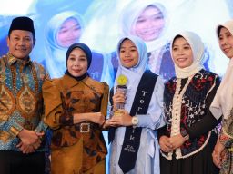 Bupati Sidoarjo : Pendidikan Bukan Hanya Soal Nilai, Tetapi Juga Harus Bentuk Karakter Siswa Seperti di SD Al Muslim