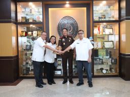 Tegakkan Hukum Perpajakan dan Berantas Rokok Ilegal dengan Kerugian Rp 97,8 Triliun, DJP dan Kejati Jatim Bersinergi