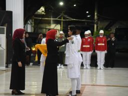 Berharap Jadi Generasi Penjaga Semangat Kemerdekaan, Wabup Sidoarjo Kukuhkan 76 Anggota Paskibraka