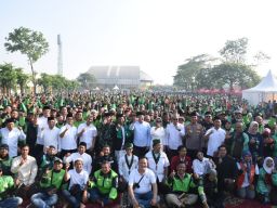 Saat Doa Bersama di GOR, Bupati Ajak Ribuan Ojol Jaga Keamanan dan Kondusifitas Sidoarjo