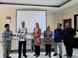 Tak Perlu ke MPP, Warga Sidoarjo Bisa Cetak KTP di 18 Kecamatan Usai Terima 196.000 Keping Blangko E KTP