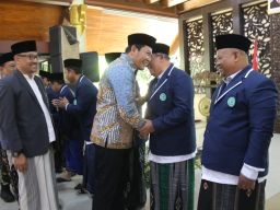 Pengukuhan Pengurus MUI Masa Khidmad 2025 - 2030, Bupati Sidoarjo Ajak Ulama dan Umarah Bersinergi