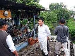 Sidak Pemicu Banjir di Wisma Tropodo, Temukan Pompa Air Usang dan Saluran Tertutup Bupati Semprot Camat dan Kadis PUBM