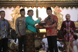 Lakon Semar Bangun Kayangan Ramaikan Pagelaran Wayang Kulit Rangkaian Harjasda ke 167 di Kota Delta