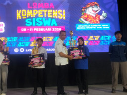 Closing Ceremony Cukup Meriah di SMK YPM 8 Sidoarjo, Siswa SMK Sidoarjo Siap Rebut Juara Umum LKS Jatim dan Nasional