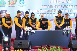 Bupati Resmikan Bangunan Parkir Double Deck dan Kamar Operasi Bedah Jantung RSUD Sidoarjo Senilai Rp 34,5 Miliar