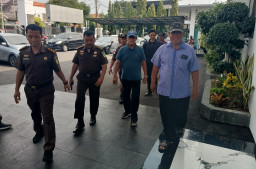 Kawal Kasus TKD Damarsi Jadi Rumah Kos Elit, Perwakilan Warga Luruk Kejari Sidoarjo Penyidik Janji Panggil Pengembang