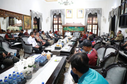 Bupati Sidoarjo Siapkan Perbup Alokasi 5 Persen Anak Buruh di Kota Delta Masuk Sekolah Negeri