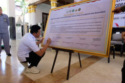 Jelang Pilkades Serentak, 230 Calon Kades Teken Deklarasi Damai Didepan Bupati Dan Forkopimda Sidoarjo