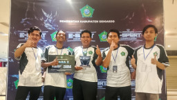 Tiga Mahasiswa ITICM Sabet Juara 2 Kompetisi E Sport Disporapar Sidoarjo