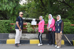 Sukseskan Hari Lingkungan Hidup, Ibu-Ibu PKK Tanam Ratusan Bugenvil Percantik Flyover Jenggolo Sidoarjo