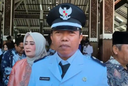 Baca juga : Kasus TKD Diselidiki Pidsus Kejari Sidoarjo, ​Usai Dilantik Kades Damarsi Janji Kawal Kembalikan Aset Desa Jadi Kos Elit