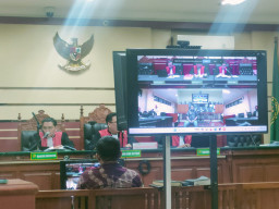 Baca juga : Diduga Palsukan Surat Kuasa dan Terima Uang Rp 1,045 Miliar, Eks Kades Mulyodadi Wonoayu Didakwa di Pengadilan Tipikor