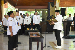 Baca juga : Bupati Sidoarjo Lantik Ratusan Kepala SD dan SMP Negeri, Ingatkan Jabatan Amanah Sekaligus Haramkan Gratifikasi