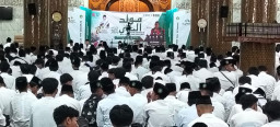 Baca juga : Ribuan Siswa YPM Sarirogo Penuhi Masjid Agung Sidoarjo Ikut Maulid Nabi, HUT RI dan Haul KH Hasyim Latief
