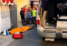 Baca juga : Motor Honda CB Hilang Kendali di Tikungan Pekarungan Mahasiswa di Sidoarjo Tewas Tabrak Pagar Rumah di Sukodono