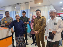 Baca juga : 431 Santri di Sidoarjo Keracunan Massal Diduga Usai Santap MBG, Ditangani 8 Rumah Sakit Dilaporkan BGN