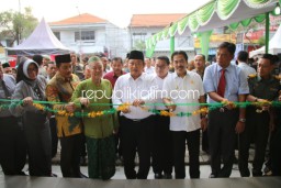 Bupati Resmikan Sentra PKL Sidoarjo dan Sentra PKL Gedung Matahari