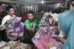 Gus Muhdlor : Jangan Pakai Plastik Saat Berbelanja