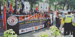 Luruk Pengadilan Tipikor Surabaya, Kompak Desak Pemberhentian Sekda Gresik