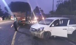 Sopir Ngantuk, Mobilio Disopiri Pemuda Tulungangung Tabrak Truk di Jalur Ponorogo - Trenggalek