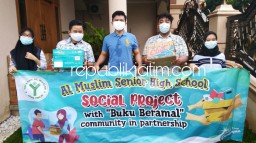 Pandemi Covid-19 Tak Mengurangi Rasa Peduli dan Berbagi Siswa SMA Al Muslim