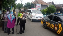 Cegah Covid-19, Petugas Puskesmas di Sidoarjo Sosialisasi Pencegahan