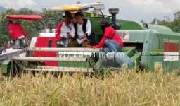 Jaga Harga Beras Lokal, Bupati Dan Gubernur Jatim Sepakati Tunjangan ASN Ponorogo Diganti Beras