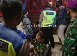Jelang Ramadhan, Polresta Sidoarjo dan Jajaran Gelar Razia THM Dikibuli Seorang Berpura-Pura Pingsan