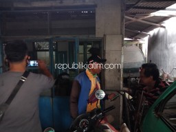 Inilah Sejumlah Barang yang Diangkut Densus 88 dari Rumah Warga Ngaresrejo Sukodono