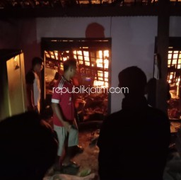 Perapian Sapi Bakar Rumah dan Uang Rp 25 Juta Milik Warga Ponorogo