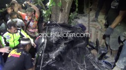 Penumpang Avanza Sekeluarga Tertimbun Puluhan Ton Semen Truk Tronton, 2 Tewas 4 Terluka