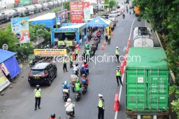Masuk Sidoarjo Pengendara Mulai Taati Aturan PSBB