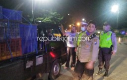 Hari Pertama PSBB, Polsek Tarik Pakai Pendekatan Humanis Ingatkan Warga