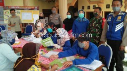 Pemdes Kepuhkemiri Kucurkan Rp 63 Juta BLT DD untuk 105 Warga Terdampak Covid-19