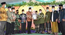 Konferensi, Bupati Sidoarjo Serahkan Lahan dan Jalan untuk Kantor MWC NU Sukodono