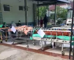 Miris 7 Jenazah Antre Di Luar Ruang Jenazah RSUD Dr Hardjono Ponorogo Tunggu Pemulasaraan Secara Prokes