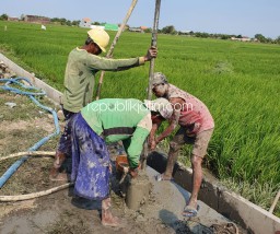 Bikin Sumur Bor Swadaya, Petani Jemirahan Kekurangan Pasokan Air Terancam Gagal Panen