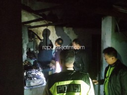 Lupa Matikan Kompor, Dapur Rumah Warga Ponorogo Terbakar