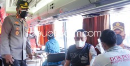Kru dan Penumpang Bus di Terminal Purabaya Bungurasih Dijatah 200 Dosis Vaksin Covid-19