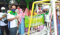 Siapkan Generasi Unggul Sejak Dini, BHS Bantu Dua Mainan Ayunan untuk TK Karunia Ilmu Taman