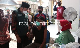 Kejar Sisa Target 3 Persen, Nakes Pemkab Sidoarjo Sisir Vaksinasi Jemput Bola ke Desa-Desa