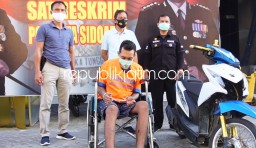 Terpengaruh Miras, Warga Mojokerto Tega Hajar Teman Bawa Kabur Motor Korban