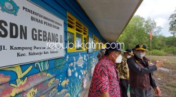 Sinyal Internet Buruk, Pj Bupati Kunjungi 2 SDN Terpencil di Sidoarjo